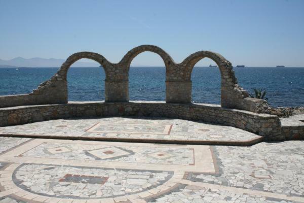 Theatraki Villa Selinia Luaran gambar